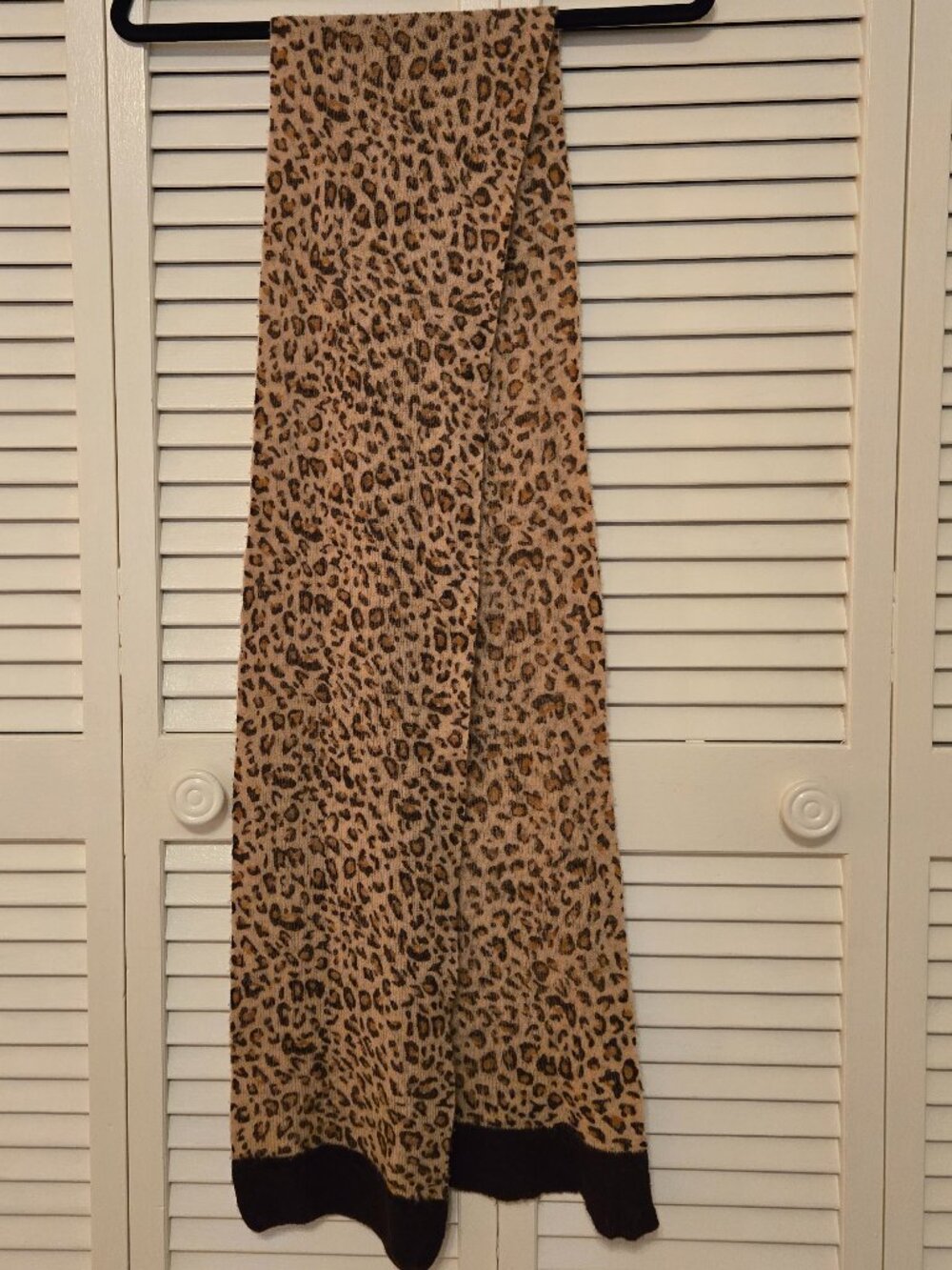Leopard Patterned Wool Scarf